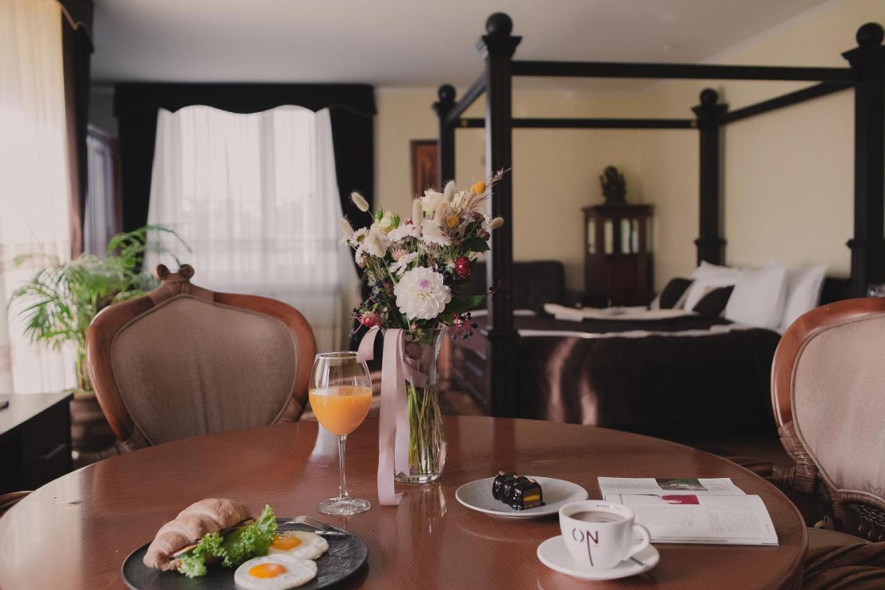 Aivengo Hotel Kolodenka Ngoại thất bức ảnh