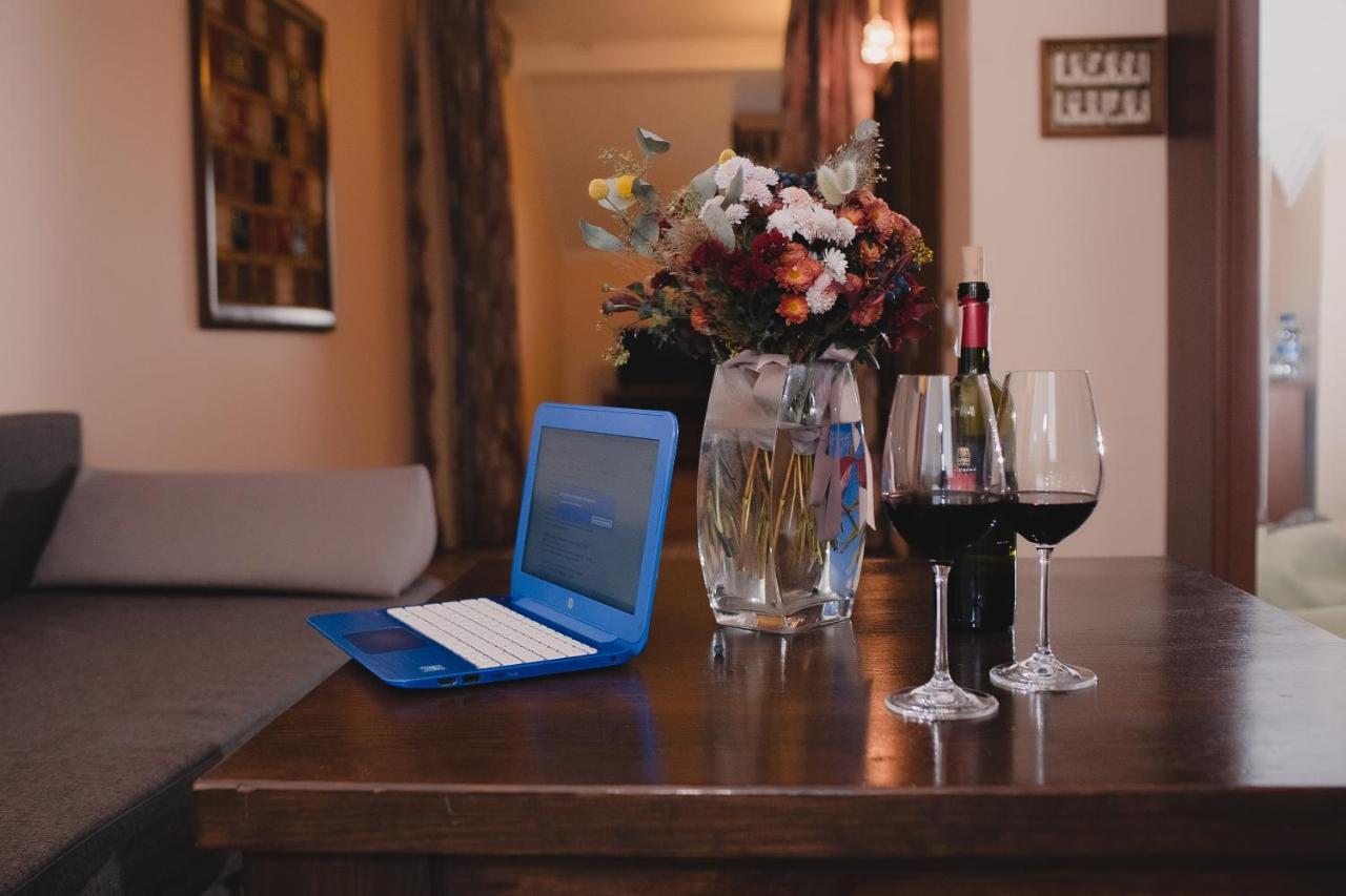 Aivengo Hotel Kolodenka Ngoại thất bức ảnh
