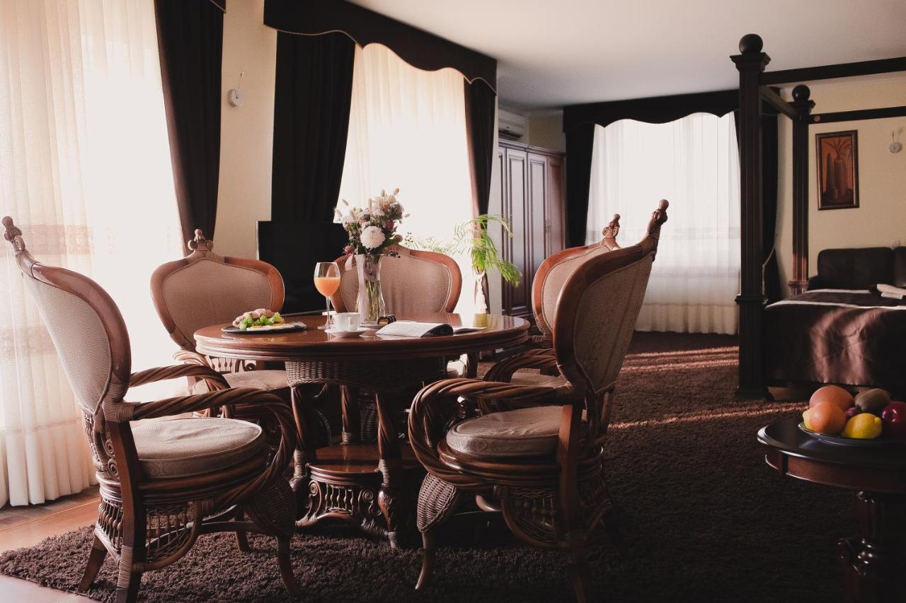 Aivengo Hotel Kolodenka Ngoại thất bức ảnh