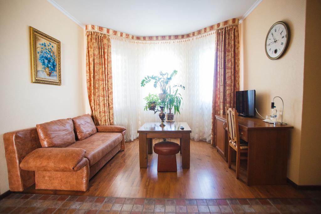 Aivengo Hotel Kolodenka Ngoại thất bức ảnh